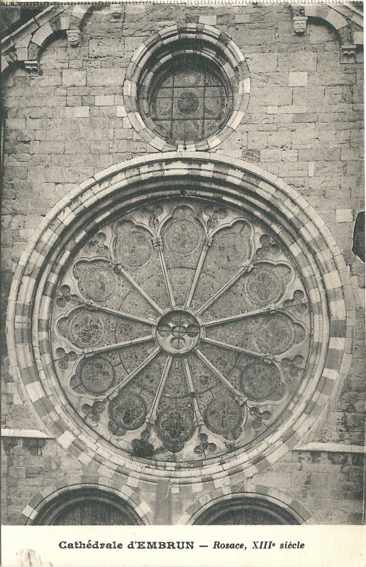 Carte postale ancienne Embrun-Fr-05-Cpa-cathédrale-07