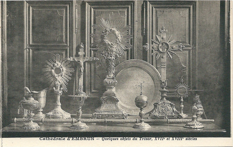 Carte postale ancienne Embrun-Fr-05-Cpa-cathédrale-21