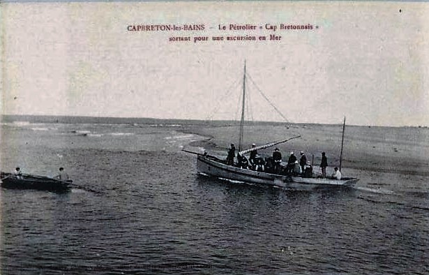 Carte postale ancienne Le Cap-bretonnais sortant pour une excursion en mer à Capbreton