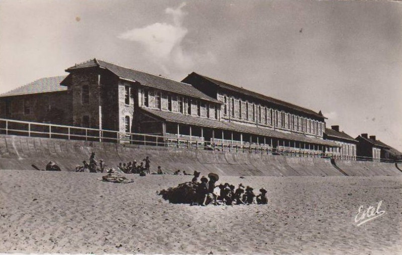 Carte postale ancienne Préventorium Sainte-Eugénie à Capbreton