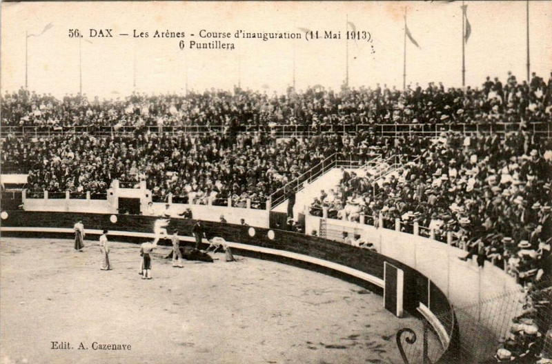 Carte postale ancienne Dax - Les Arènes 1