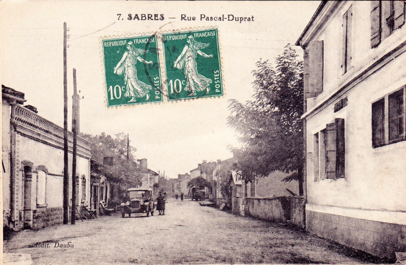 Carte postale ancienne Sabres - rue Pascal-Duprat