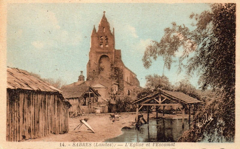 Carte postale ancienne Sabres - église et l'Escamat 1a