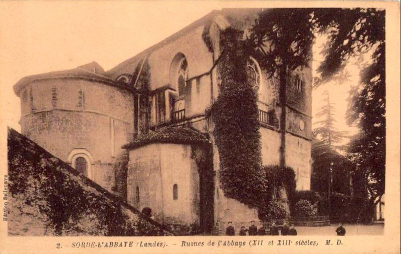 Carte postale ancienne Sorde-l'Abbaye - Eglise 4