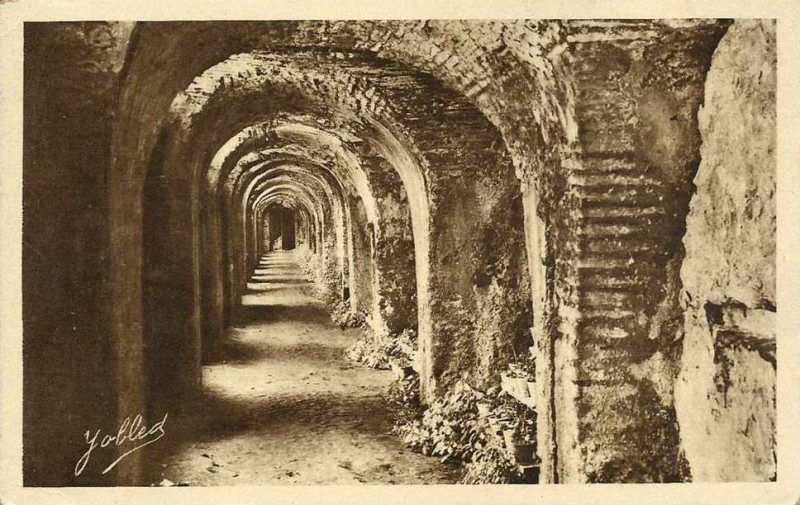Carte postale ancienne Sorde-l'Abbaye - Galerie souterraine de l'Abbaye 2