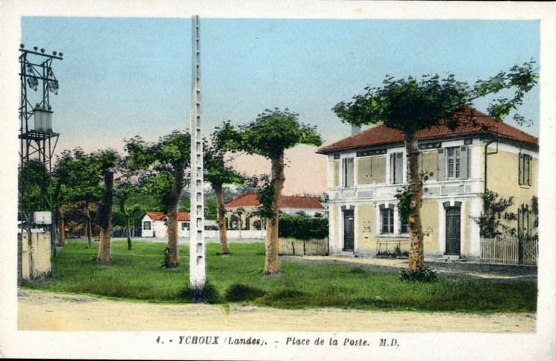 Carte postale ancienne Ychoux - La Poste 2