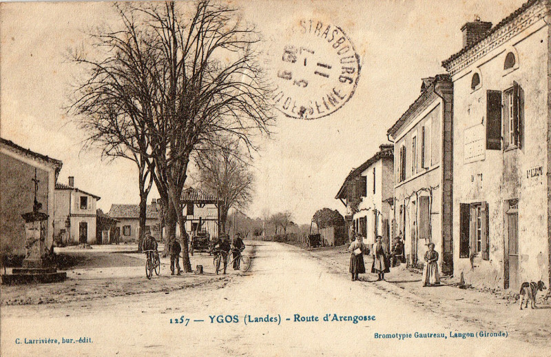 Carte postale ancienne Ygos - route d'Arengosse
