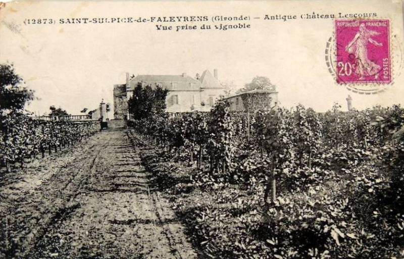Carte postale ancienne Saint-Sulpice-de-Faleyrens château Lescours 2