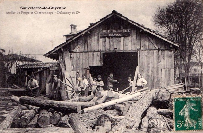 Carte postale ancienne Sauveterre-de-Guyenne - Forge