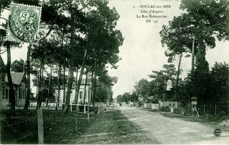 Carte postale ancienne Soulac-sur-Mer - rue Brémontier 5