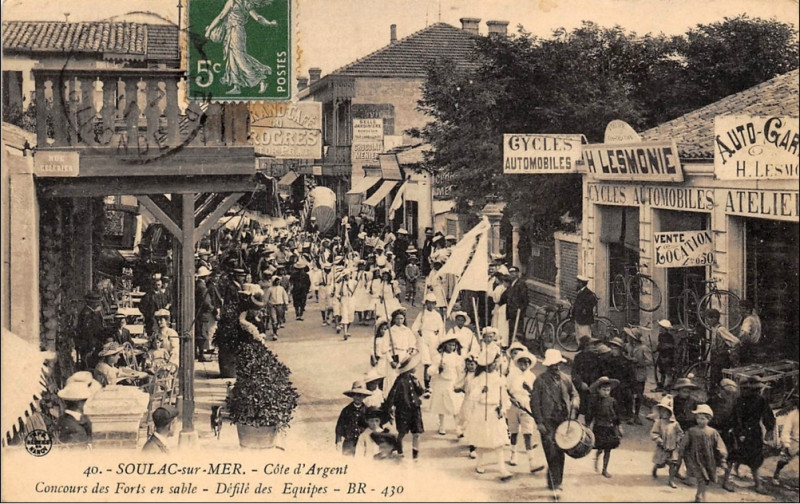 Carte postale ancienne Soulac-sur-Mer - rue de la plage 9