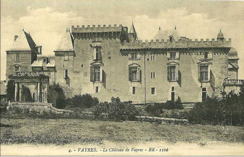 Carte postale ancienne Vayres le château de Vayres 6