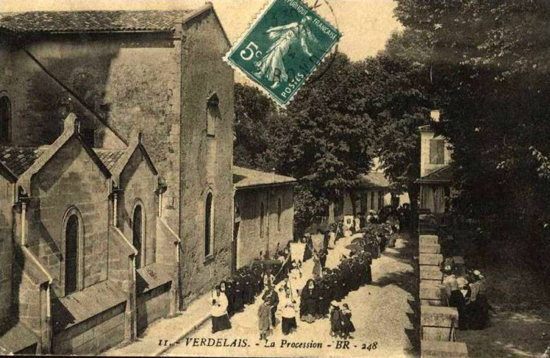 Carte postale ancienne Verdelais - procession de pèlerinage 8