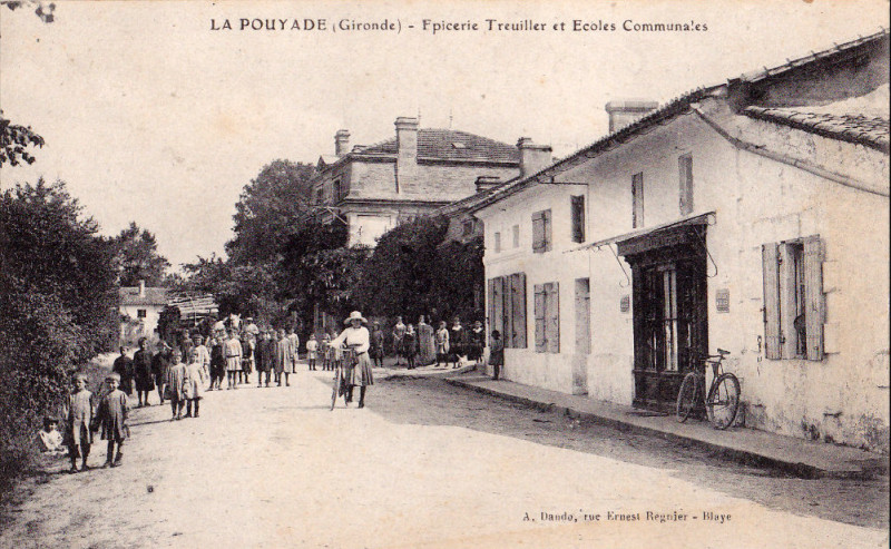 Carte postale ancienne Saint-Paul - La Pouyade - bourg 4