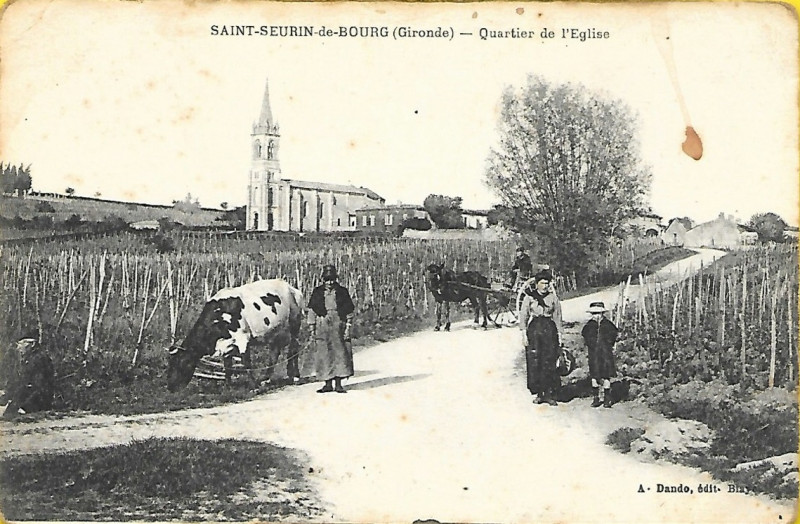 Carte postale ancienne Saint-Seurin-de-Bourg - quartier de l'église
