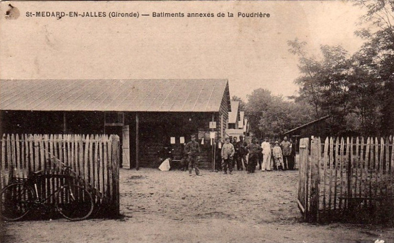 Carte postale ancienne Saint-Médard-en-Jalles - Poudrerie 8