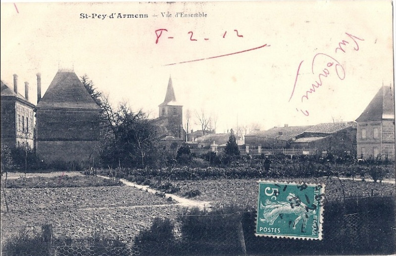 Carte postale ancienne Saint-Pey-d'Armens - vue générale 1