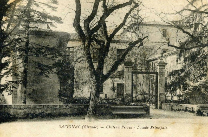 Carte postale ancienne Savignac - château Perrin 1