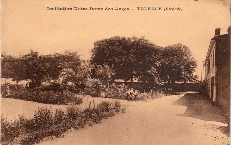 Carte postale ancienne Talence - Institution Notre-Dame