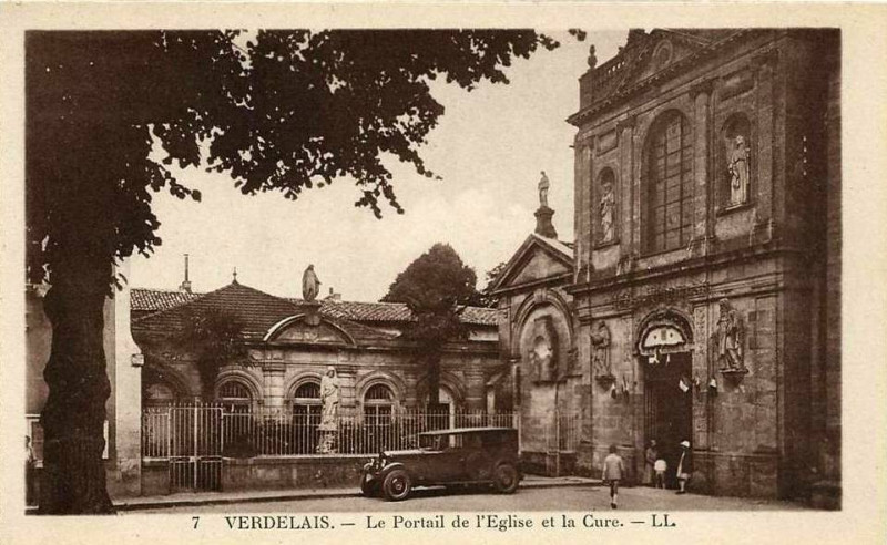 Carte postale ancienne Verdelais - église Notre-Dame 3