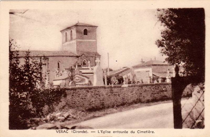 Carte postale ancienne Vérac - église St Cibard 2