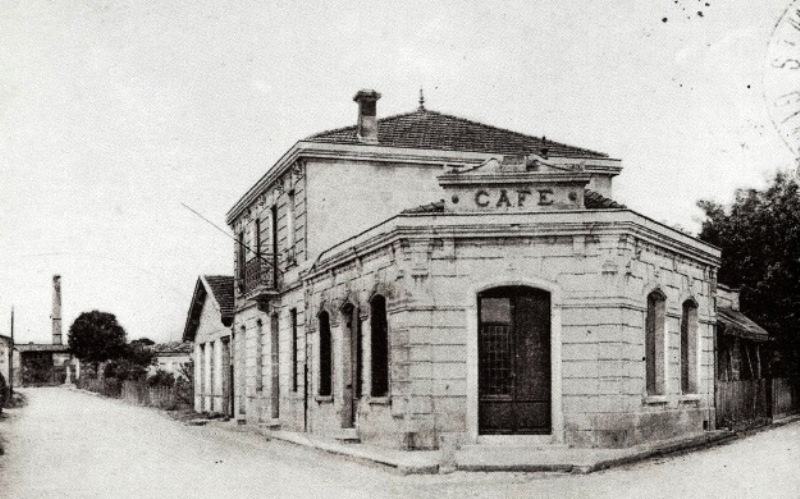 Carte postale ancienne Hastignan-café