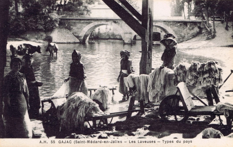Carte postale ancienne Saint-Médard-en-Jalles - Lavoir 2