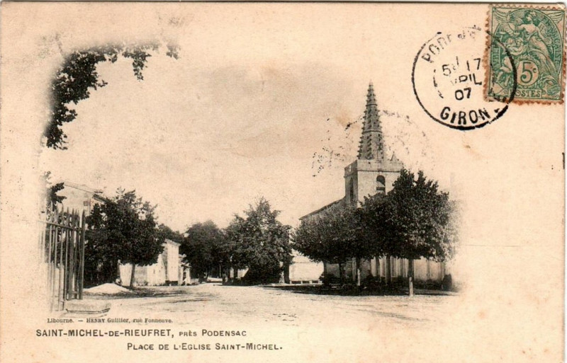 Carte postale ancienne Saint-Michel-de-Rieufret - Place de l'église