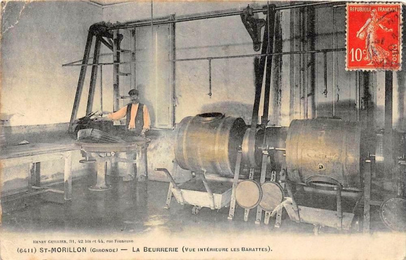 Carte postale ancienne Saint-Morillon - la Beurrerie Cooperative 2