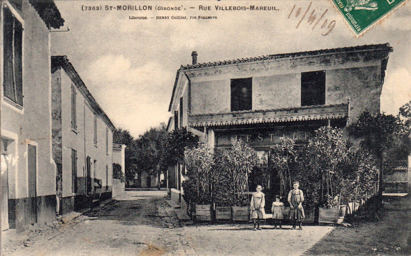 Carte postale ancienne Saint-Morilon Bourg 2