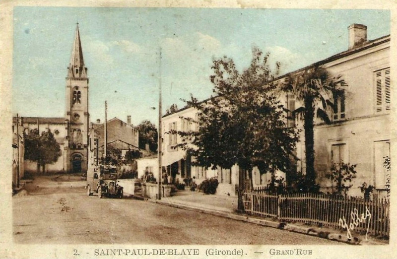 Carte postale ancienne Saint-Paul - bourg 1