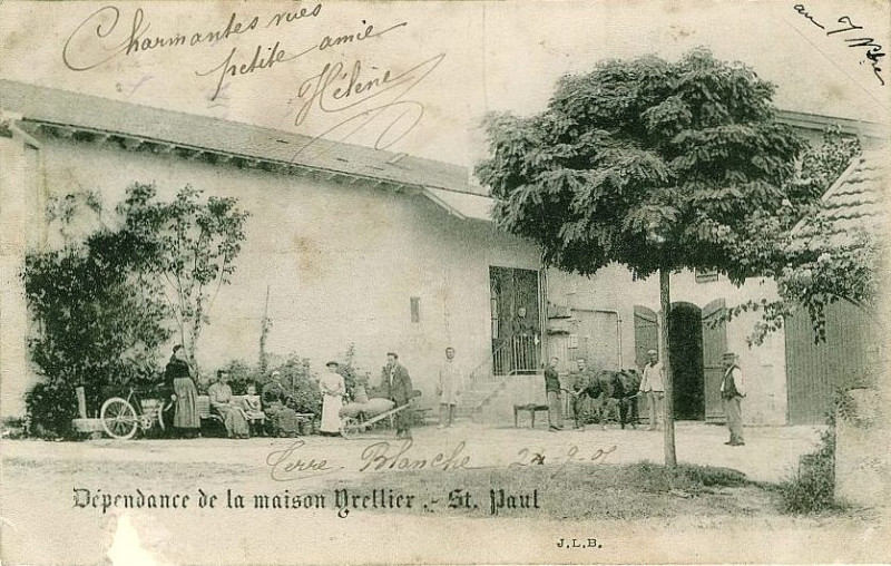 Carte postale ancienne Saint-Paul - Maison Grelier 3