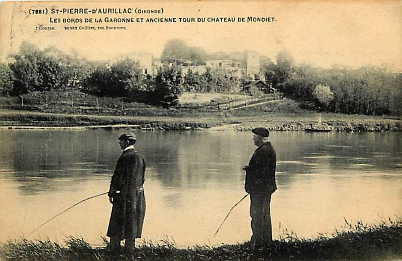 Carte postale ancienne Saint-Pierre-d'Aurillac - bords de la Garonne 1