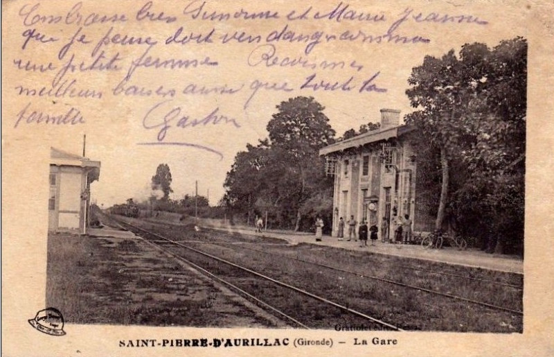 Carte postale ancienne Saint-Pierre-d'Aurillac - Gare 2