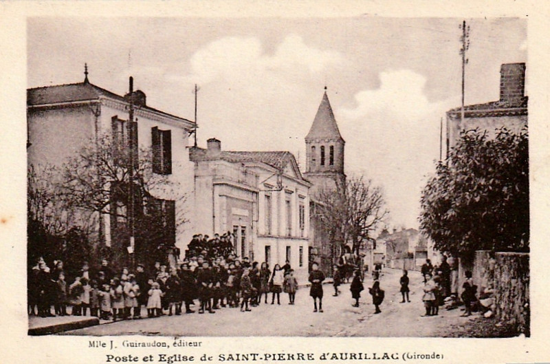 Carte postale ancienne Saint-Pierre-d'Aurillac - La Poste 3
