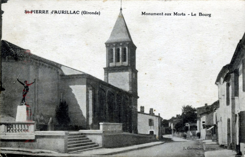 Carte postale ancienne Saint-Pierre-d'Aurillac - Monument aux morts 4