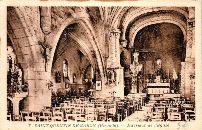 Carte postale ancienne Saint-Quentin-de-Baron - église 5