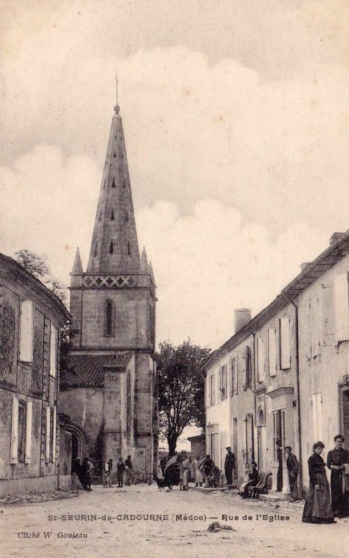 Carte postale ancienne Saint-Seurin-de-Cadourne - bourg 1