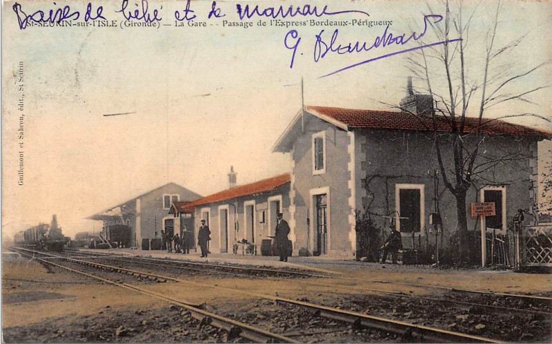 Carte postale ancienne Saint-Seurin-sur-l'Isle - Gare 1