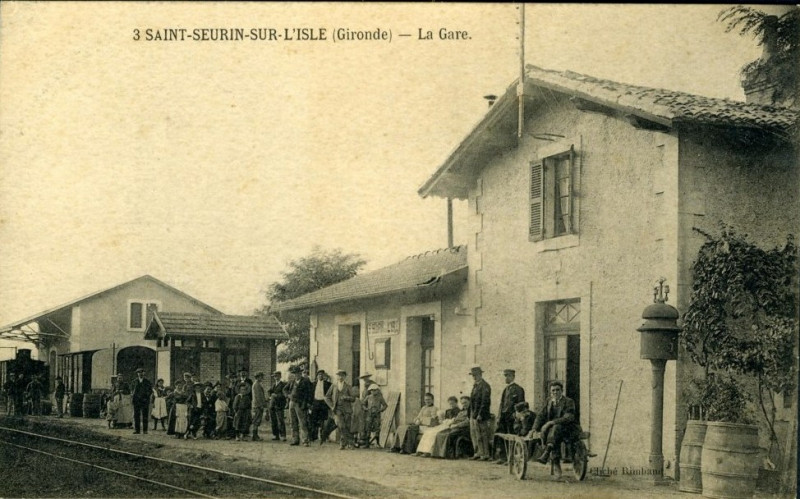 Carte postale ancienne Saint-Seurin-sur-l'Isle - Gare 5