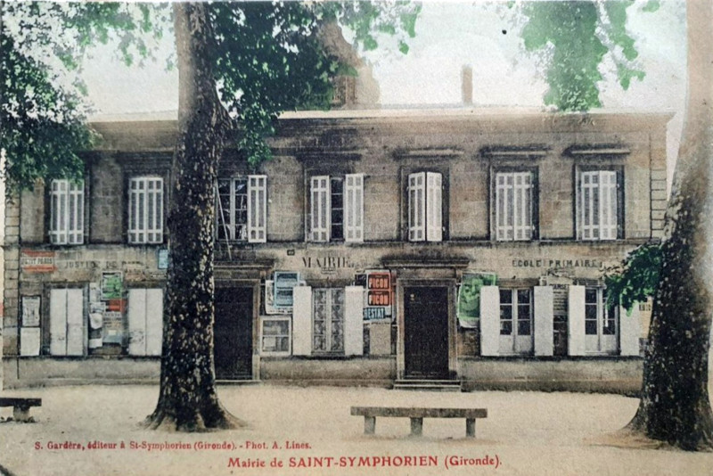 Carte postale ancienne Saint-Symphorien - Mairie 1