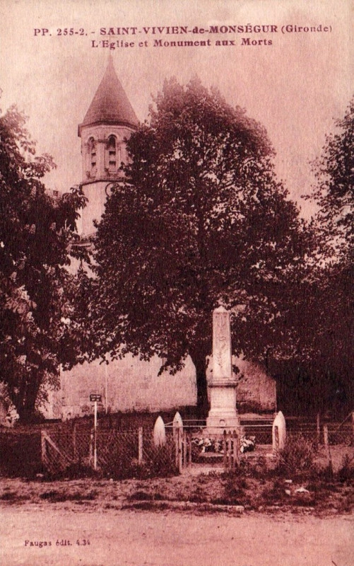 Carte postale ancienne Saint-Vivien-de-Monségur - Monument aux morts