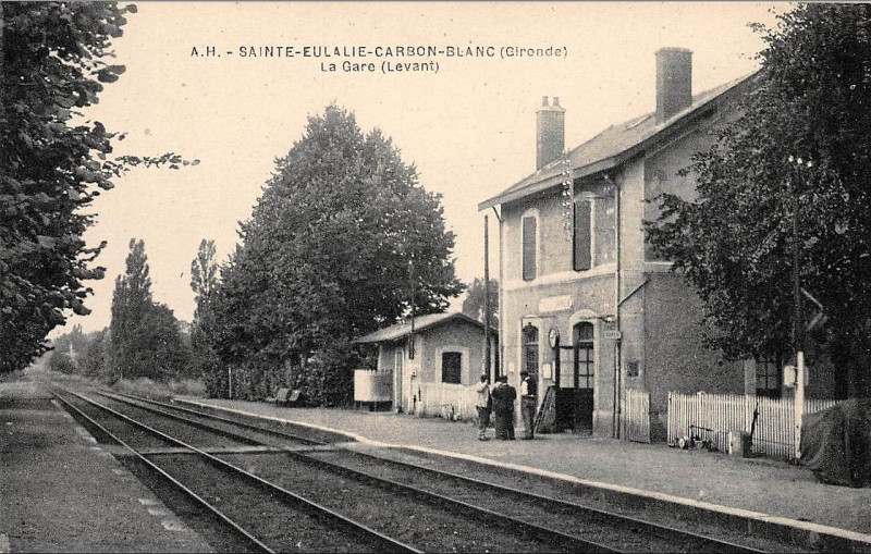 Carte postale ancienne Sainte-Eulalie-Carbon-Blanc la gare 3