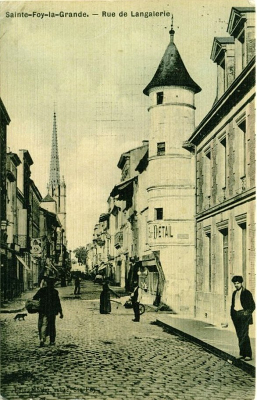 Carte postale ancienne Sainte-Foy-la-Grande - rue Langalerie 8