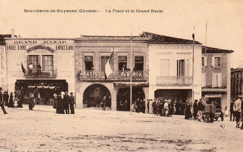 Carte postale ancienne Sauveterre-de-Guyenne - Place centrale 6