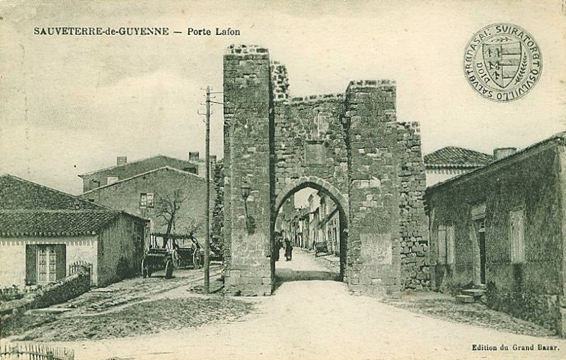 Carte postale ancienne Sauveterre-de-Guyenne - Porte Lafon 1