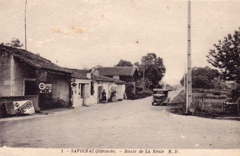 Carte postale ancienne Savignac - bourg 1