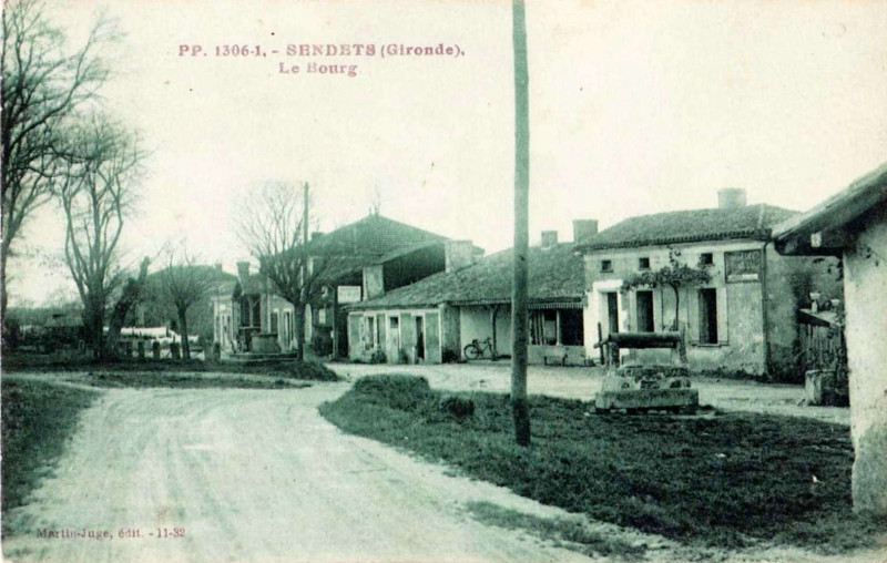 Carte postale ancienne Sendets - bourg 1