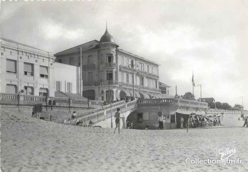 Carte postale ancienne Soulac - ponton sables hauts
