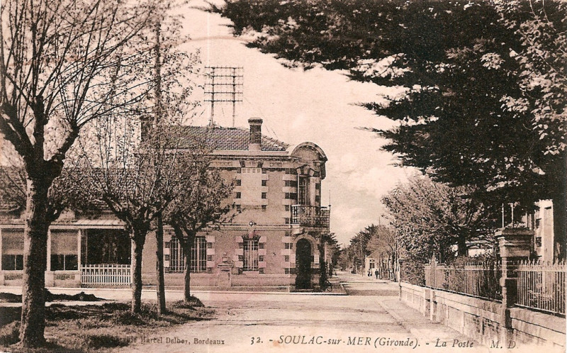 Carte postale ancienne Soulac-sur-Mer - La Poste 4
